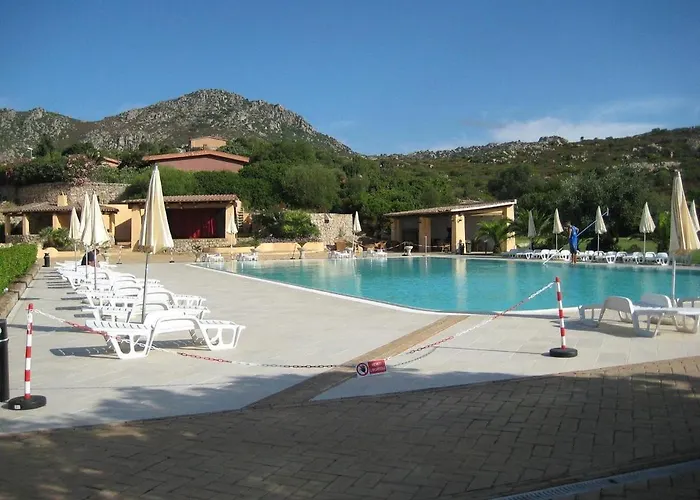Villa, Private Garden Of Eden, And Stunning Vistas Villa Pittulongu