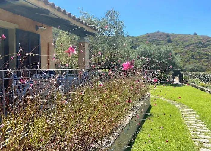 Villa, Private Garden Of Eden, And Stunning Vistas Villa