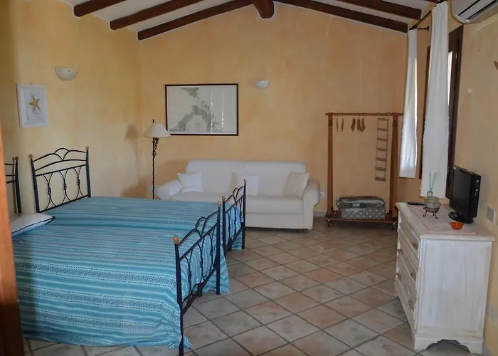 Villa, Private Garden Of Eden, And Stunning Vistas