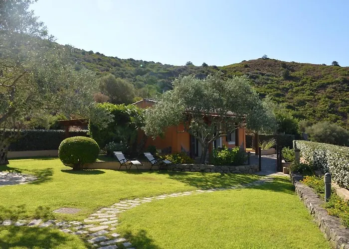 Villa Villa, Private Garden Of Eden, And Stunning Vistas